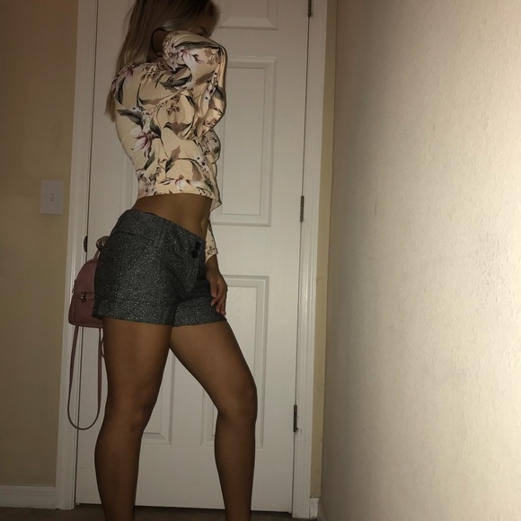 Polyester shorts - Picture 2 of 6